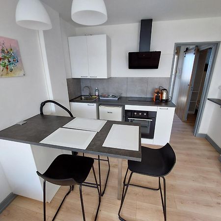 Le Voltaire - T2 Neuf Face Pyrenees Apartment Tarbes Exterior foto